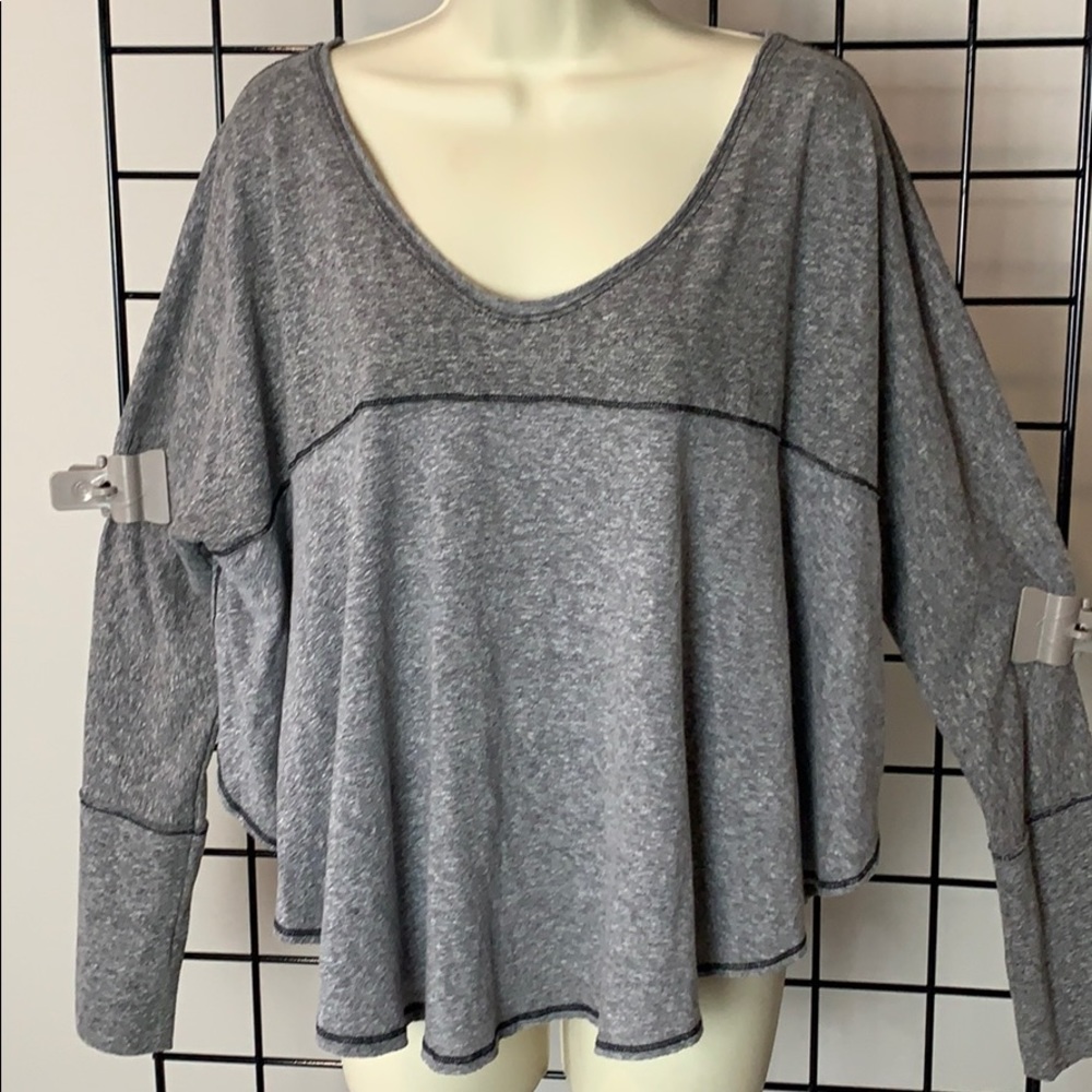 FREE PEOPLE Over Size, Cropped Long Sleeve Top EC